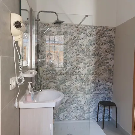 Casa Adriana 3*